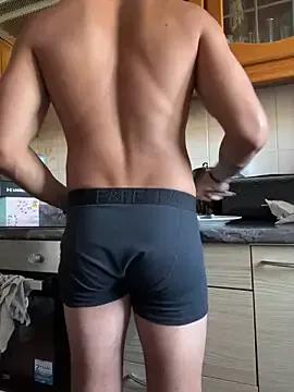 bigbrown- from StripChat is Freechat