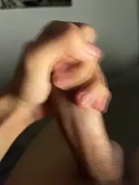 BiggerThenYaBF on StripChat 