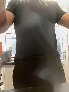 bigguy101 from StripChat
