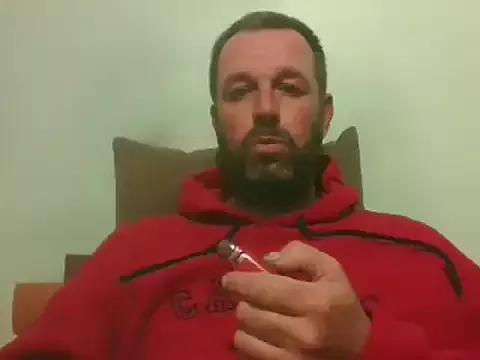 BigGuyUk69xx from StripChat