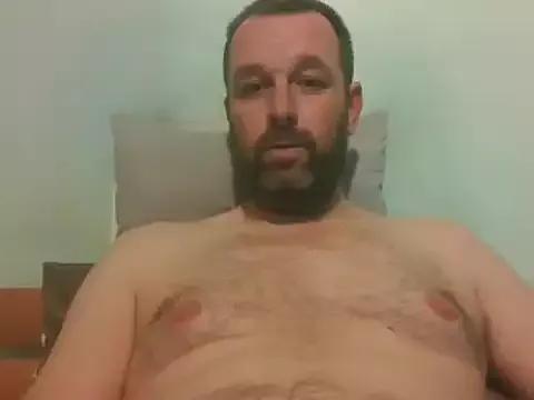 BigGuyUk69xx from StripChat