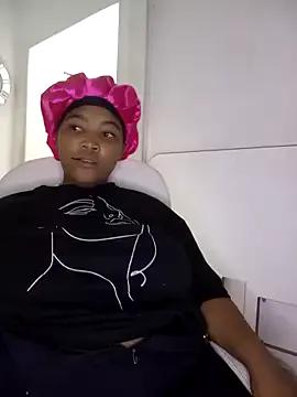 BigMommy25 from StripChat is Freechat