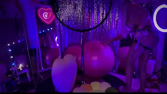 bimbotwerkqueen from StripChat
