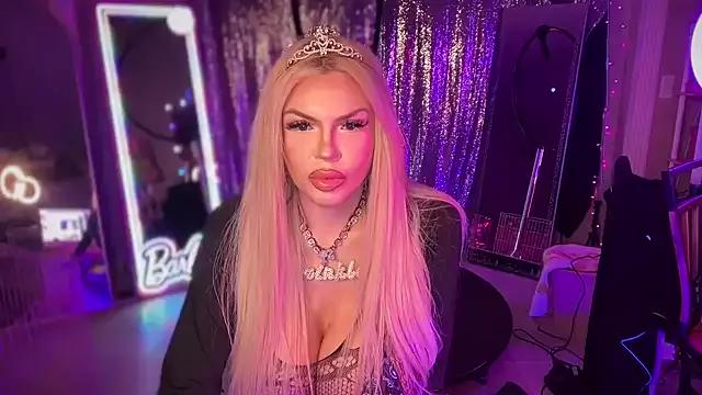 Try our streaming cams variety and talk on a personal level with our adorable girls streamers, showing off their bountiful shapes and dildos.
