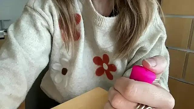 Birbantee from StripChat