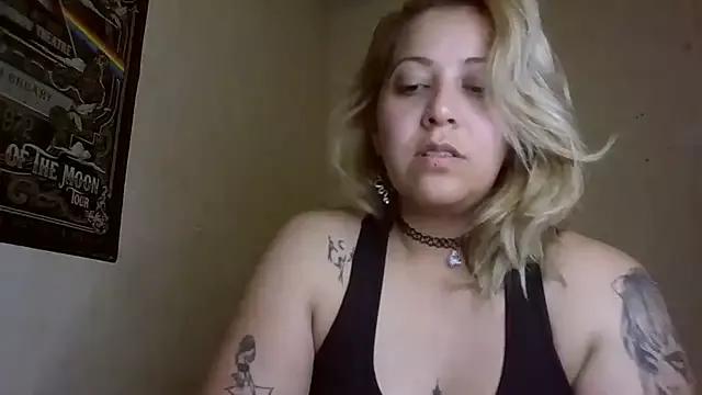 blackwidow_s1 from StripChat is Freechat