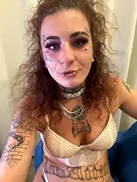 BlazyKitsune- from StripChat is Freechat
