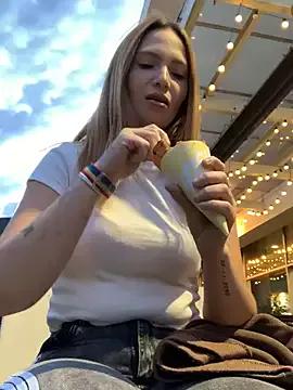 blond_charlotte from StripChat is Freechat