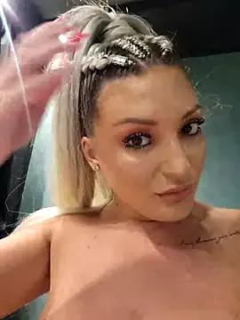 Blondie_Sasha from StripChat is Freechat