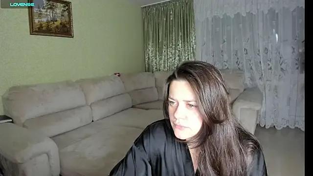 bloomwithmary from StripChat is Freechat