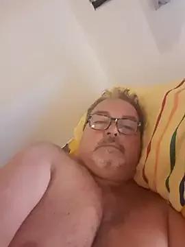 bluangelo from StripChat is Freechat