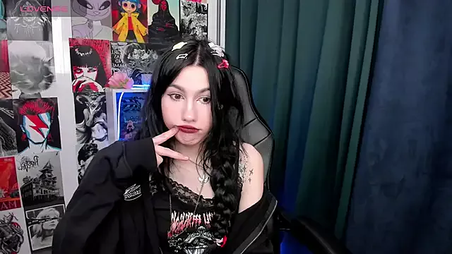 Bluberry_bri on StripChat 