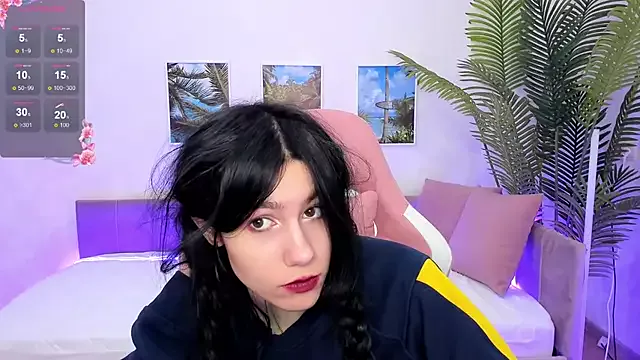 Bluberry_bri on StripChat 