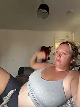 BlueEyes999x from StripChat is Freechat