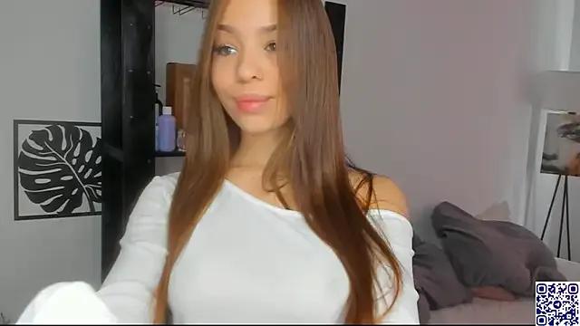 BlurryWish from StripChat is Freechat
