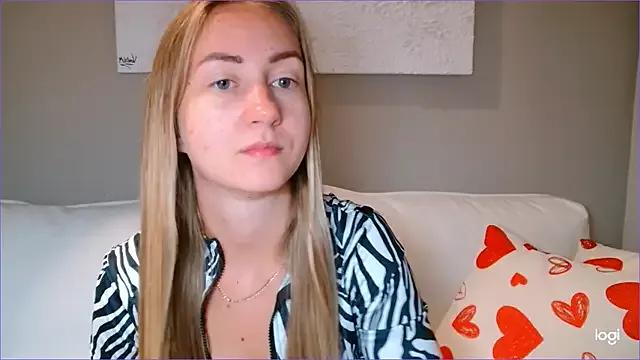 BluueSilk from StripChat