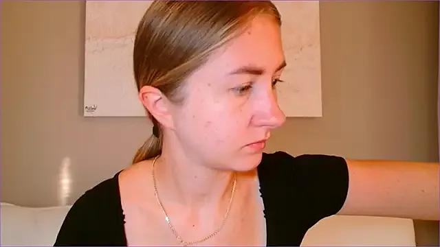 BluueSilk from StripChat