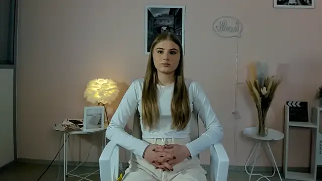 BobbyeEwell on StripChat 