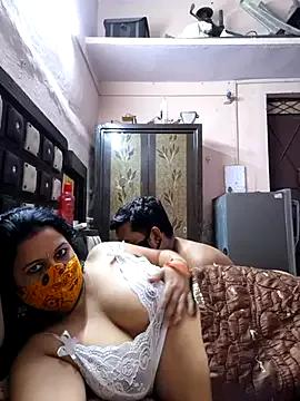 bobbyronak from StripChat