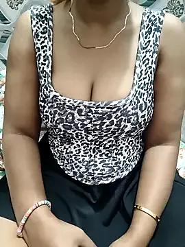 Bold-singal-siya from StripChat is Freechat