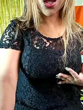 Bold__Lisa from StripChat is Freechat