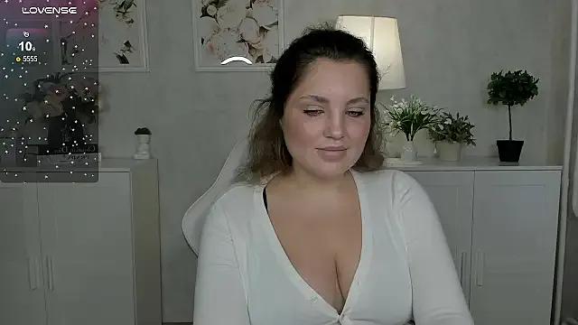 Bomb_ladyy from StripChat