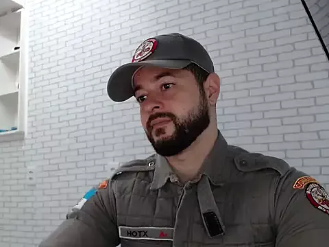 BombeiroHotx from StripChat