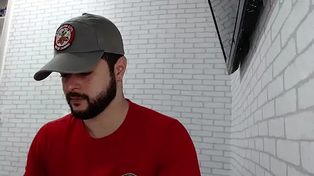 BombeiroHotx from StripChat