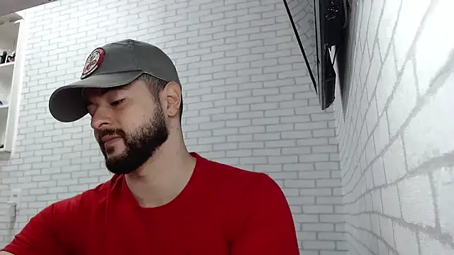 BombeiroHotx from StripChat