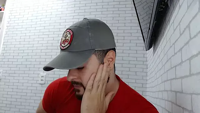 BombeiroHotx from StripChat