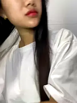 Bonne_wet on StripChat 