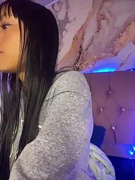 bonnie_18x from StripChat