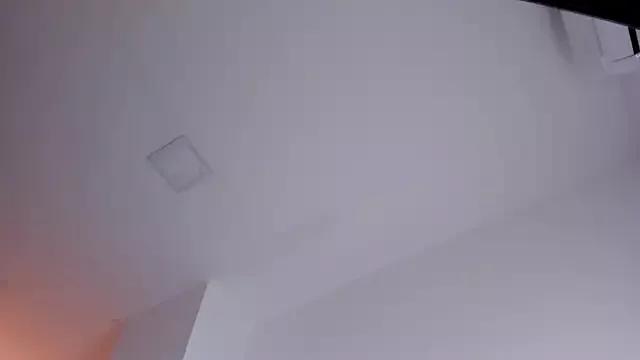 Bonnie_Luxury from StripChat