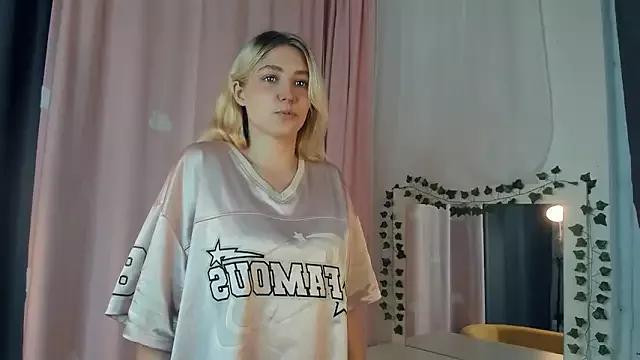 BonnieBodway from StripChat is Freechat