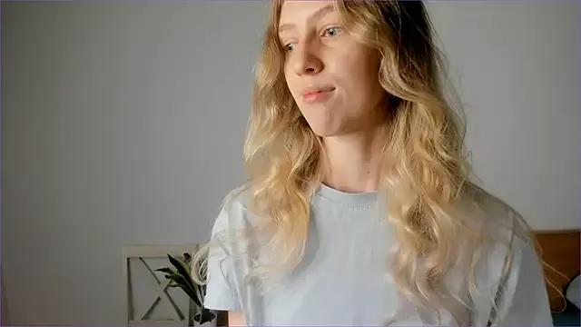 BonnieCorker from StripChat