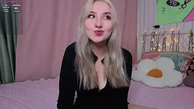 Try our streaming cams variety and talk on a personal level with our adorable girls streamers, showing off their bountiful shapes and dildos.