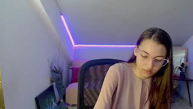 BonniePearson from StripChat is Freechat
