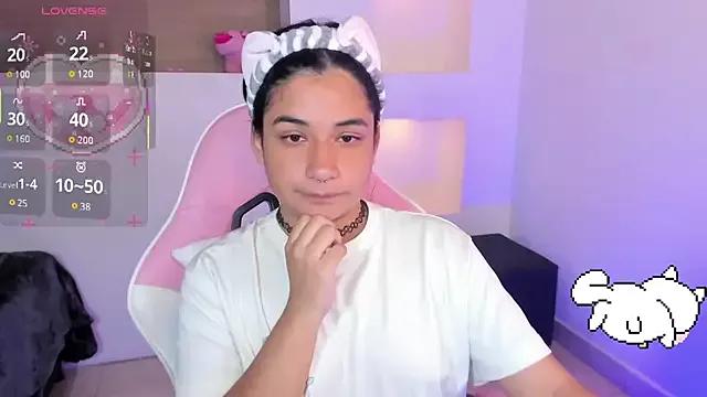 Try our streaming cams variety and talk on a personal level with our adorable girls streamers, showing off their bountiful shapes and dildos.