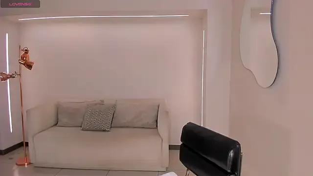 Try our streaming cams variety and talk on a personal level with our adorable girls streamers, showing off their bountiful shapes and dildos.