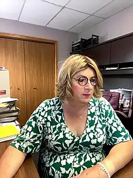 BookBabe27 from StripChat