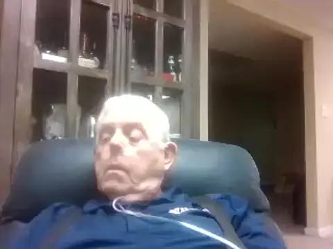 bootlegmanz from StripChat