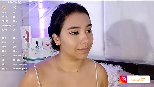 booty_sofia from StripChat is Freechat