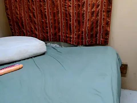 BootyQueen24X from StripChat