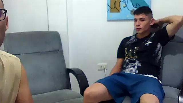BoysONFireXXX from StripChat is Freechat