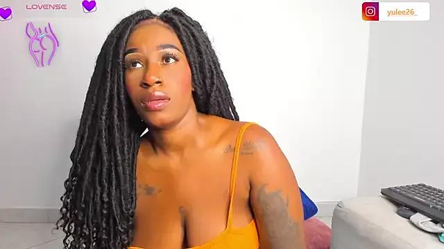 Brandy_brown_ from StripChat is Freechat