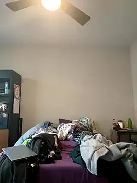 bratcore from StripChat is Freechat