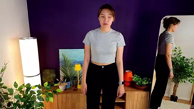 BreeChesser from StripChat is Freechat