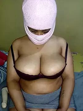 breeze29 from StripChat