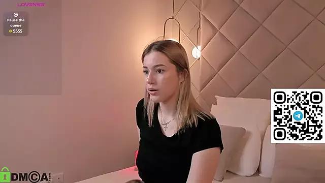 Try our streaming cams variety and talk on a personal level with our adorable girls streamers, showing off their bountiful shapes and dildos.