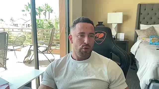 brettmycles28 from StripChat is Freechat